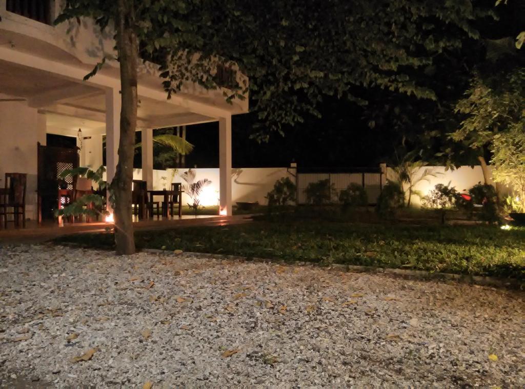 Sounds Of Nature Mini Hotel Mirissa Exterior foto