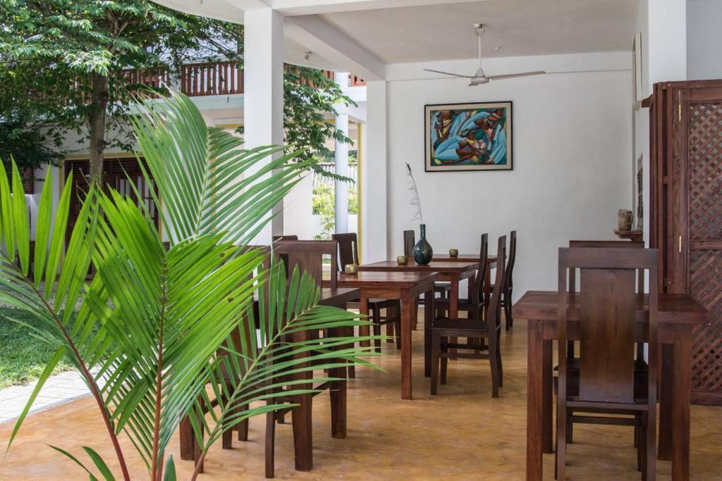 Sounds Of Nature Mini Hotel Mirissa Exterior foto